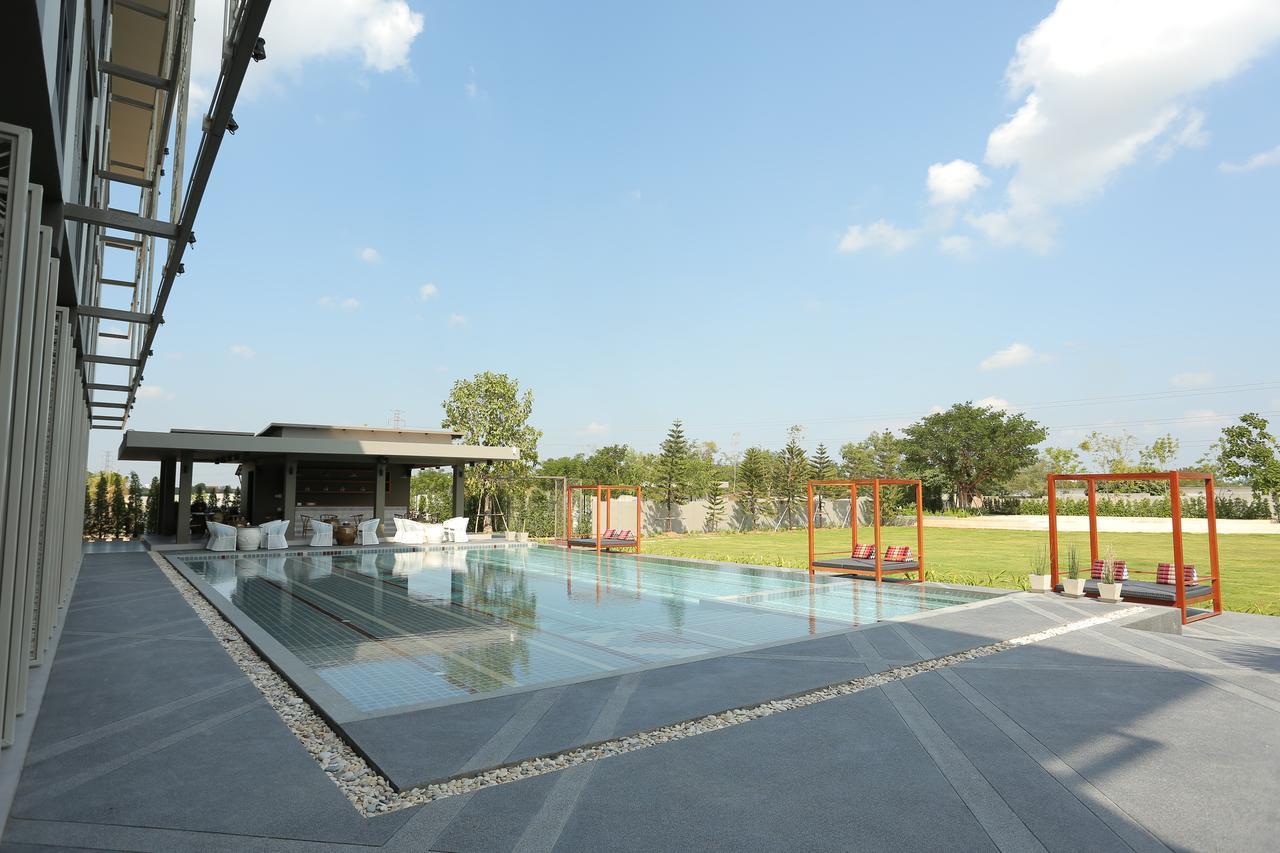 Navela Hotel & Convention Ratchaburi Экстерьер фото