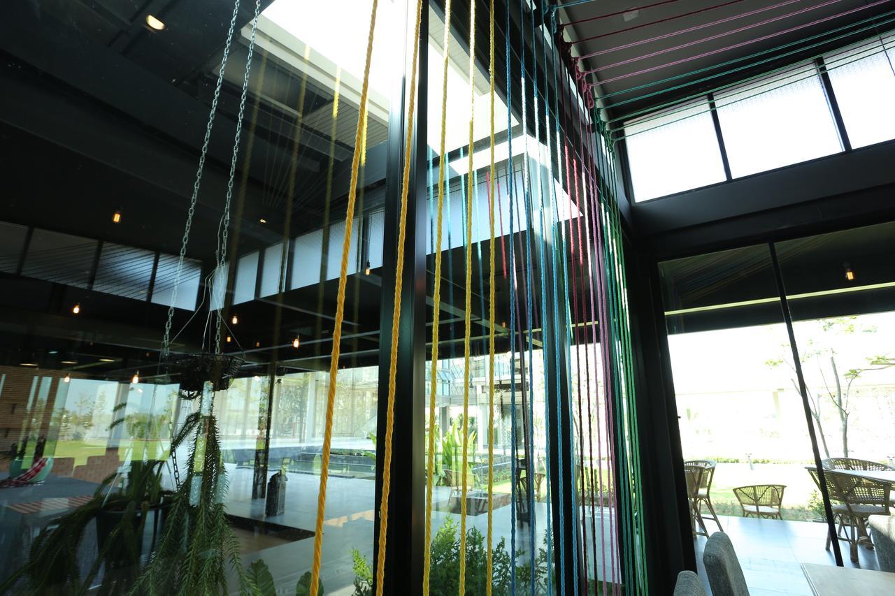 Navela Hotel & Convention Ratchaburi Экстерьер фото